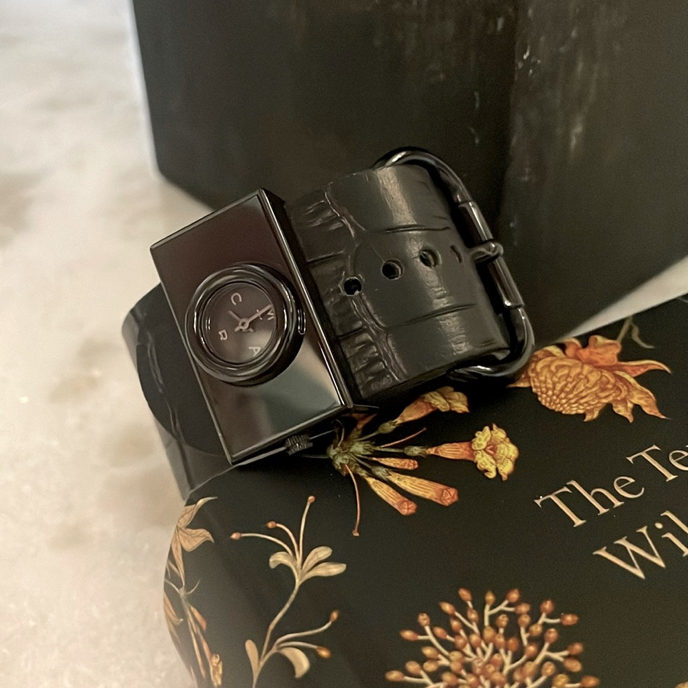 Black Marc Jacobs bracelet watch leather band